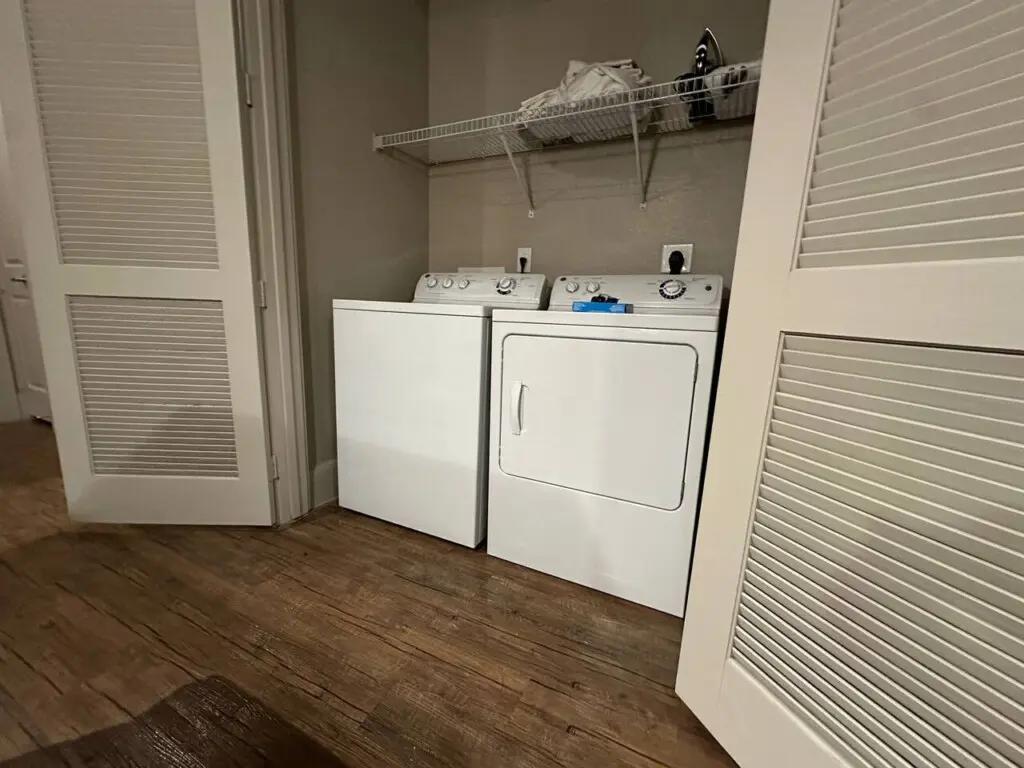 72903 393405 dswYQu2daj B17T0r4YPwAAz P5n2mSZip7B8NgRbis 682c612e7633c.jpg